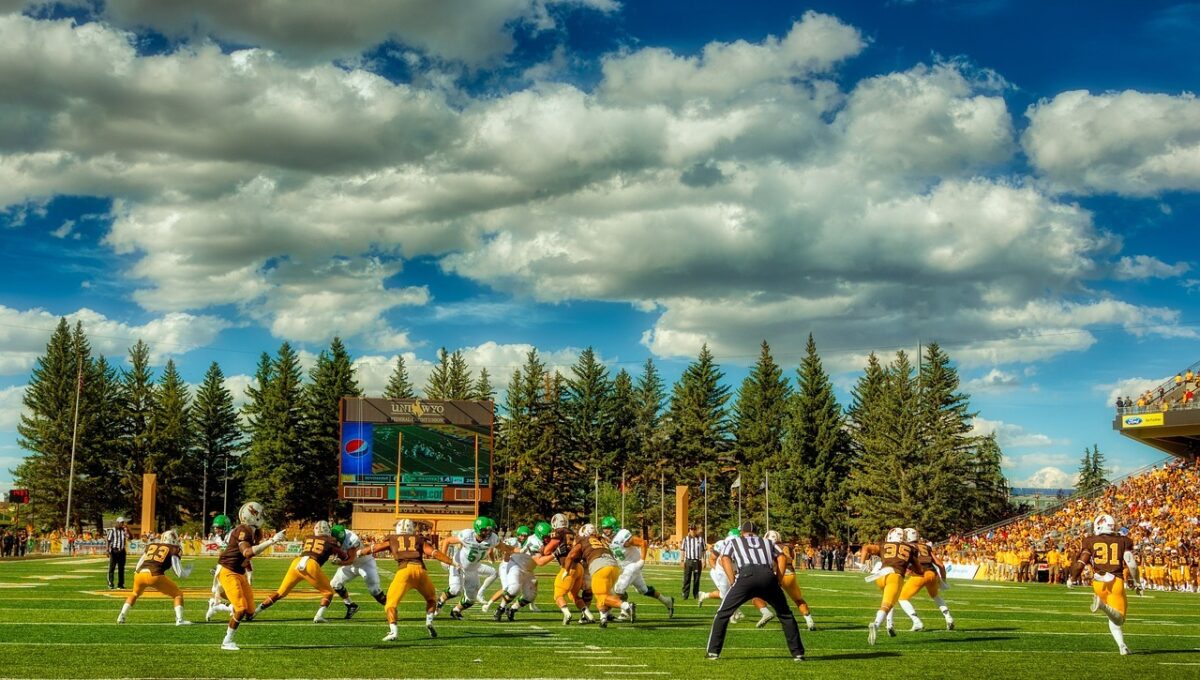 The University of Wyoming uses football analytics to help their players stay in shape during the offseason and perform better during the season.